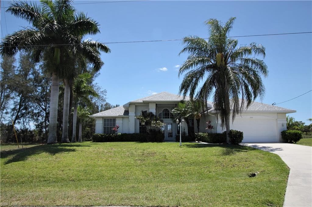 2202 NW 38th PL CAPE CORAL, FL 33993