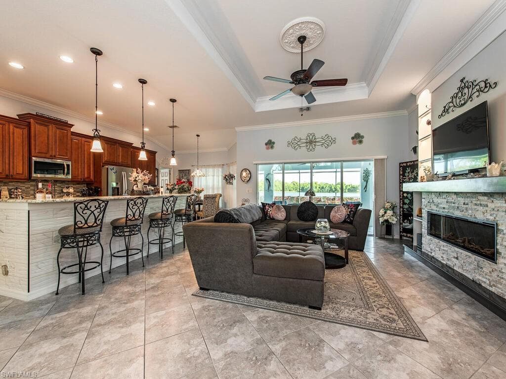 18001 Royal Hammock BLVD NAPLES, FL 34114