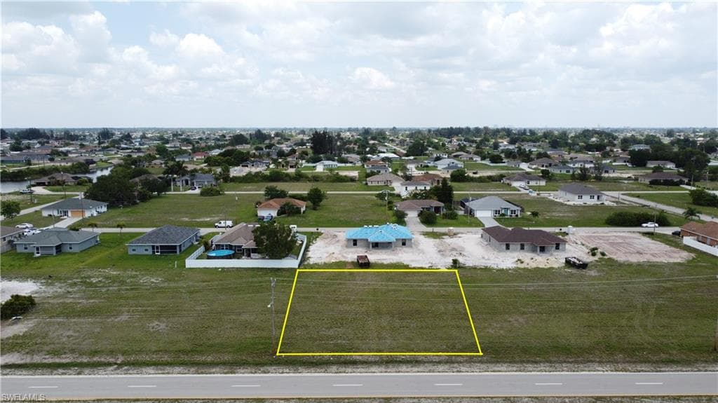 1819 Nelson RD N CAPE CORAL, FL 33993