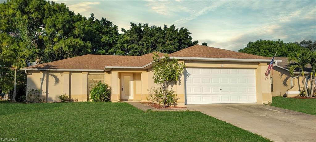 611 SW 9th CT CAPE CORAL, FL 33991
