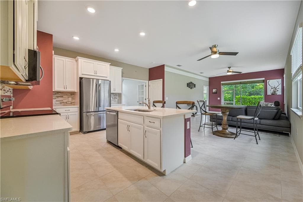 15109 Ligustrum LN ALVA, FL 33920
