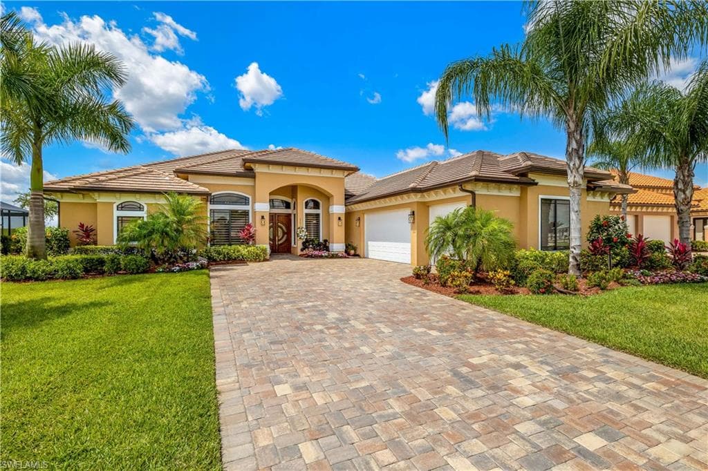 3365 Chestnut Grove DR ALVA, FL 33920