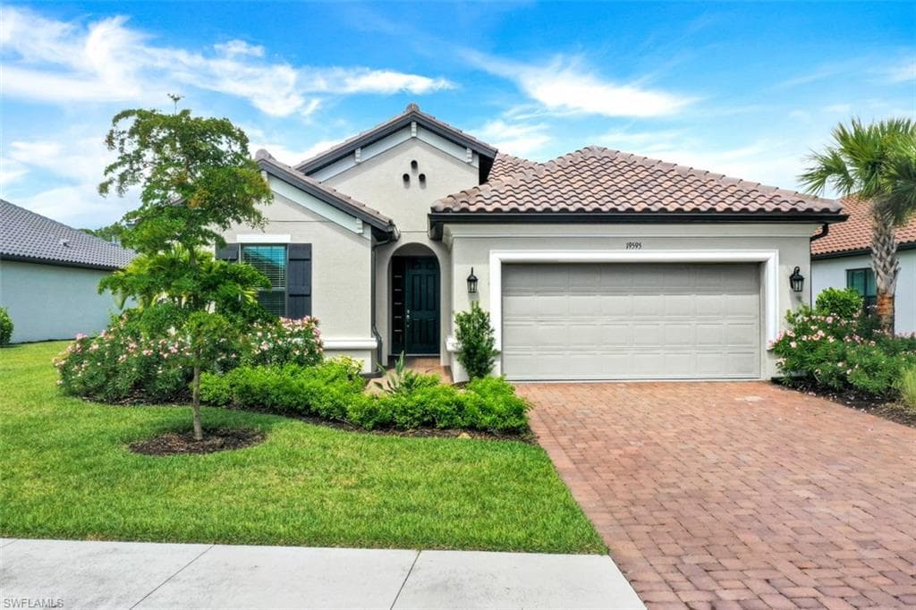 19595 Estero Pointe LN FORT MYERS, FL 33908