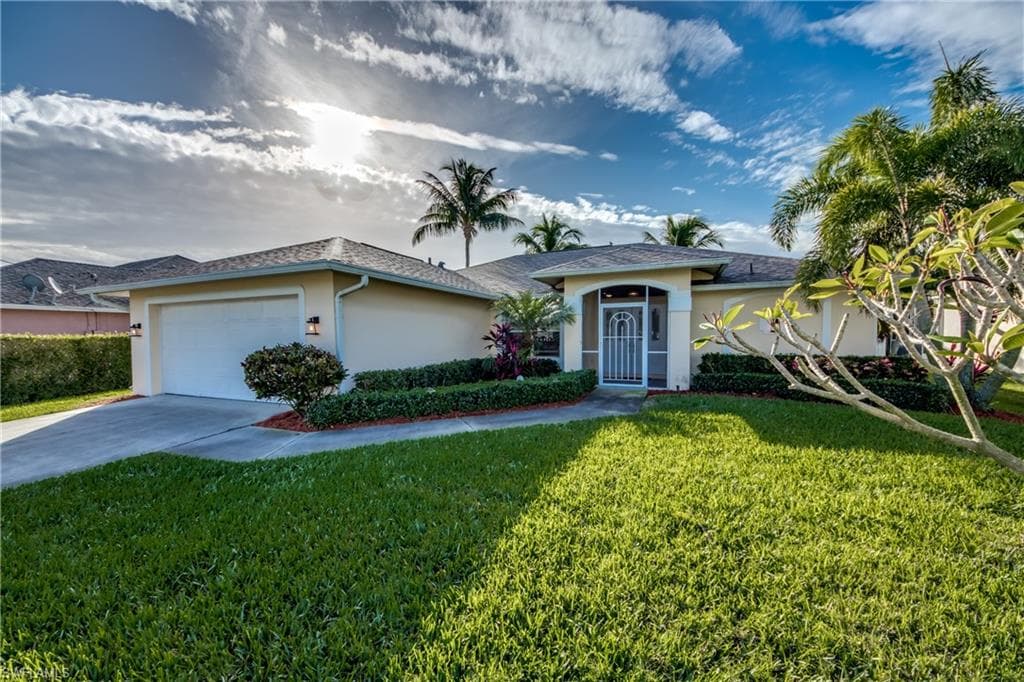 2918 SW 26th ST CAPE CORAL, FL 33914