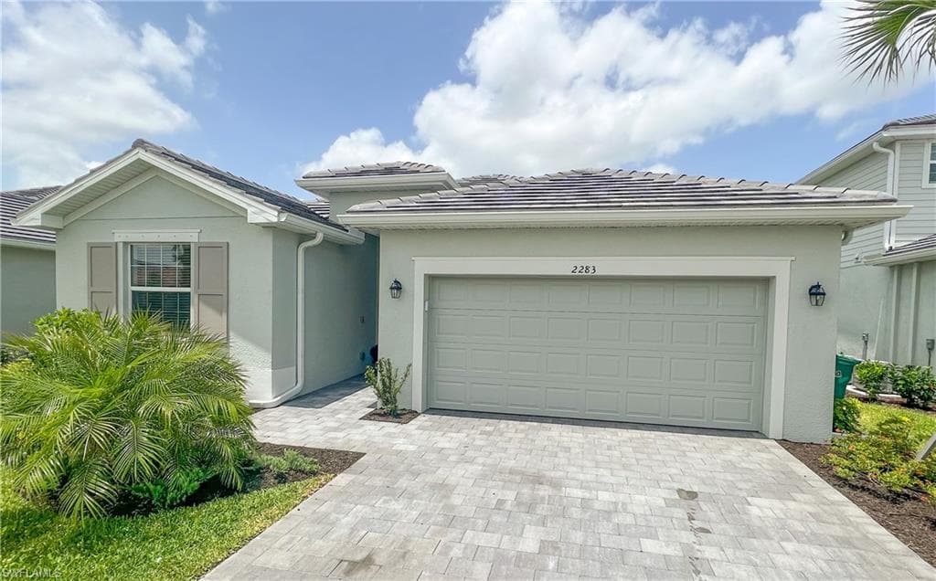 2283 Dancy ST NAPLES, FL 34120