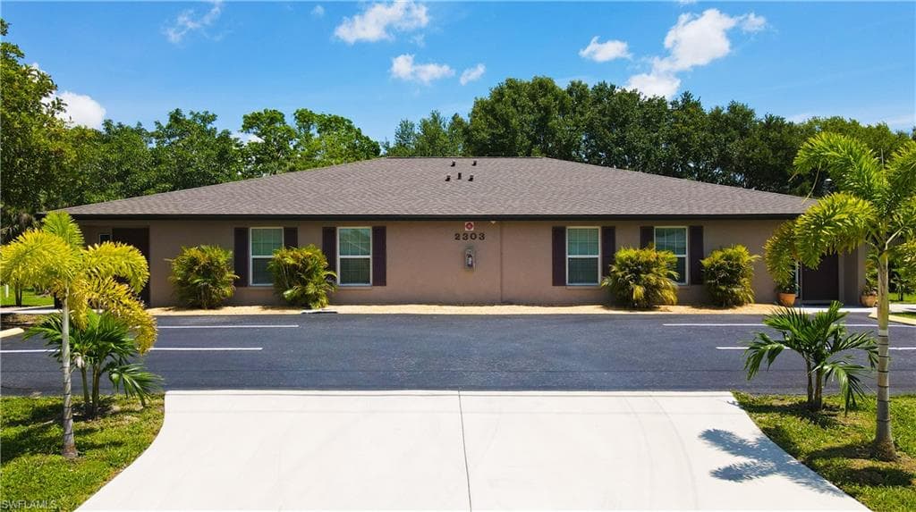 2303 NE 6th ST CAPE CORAL, FL 33909