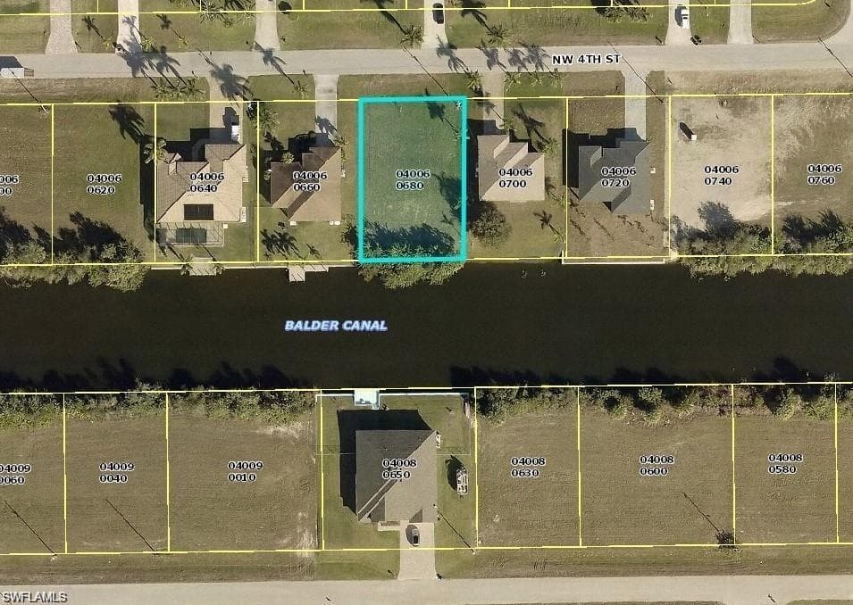 2712 NW 4th ST CAPE CORAL, FL 33993