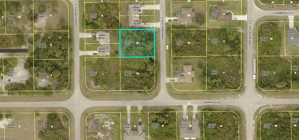 392-394 Chamonix AVE S LEHIGH ACRES, FL 33974