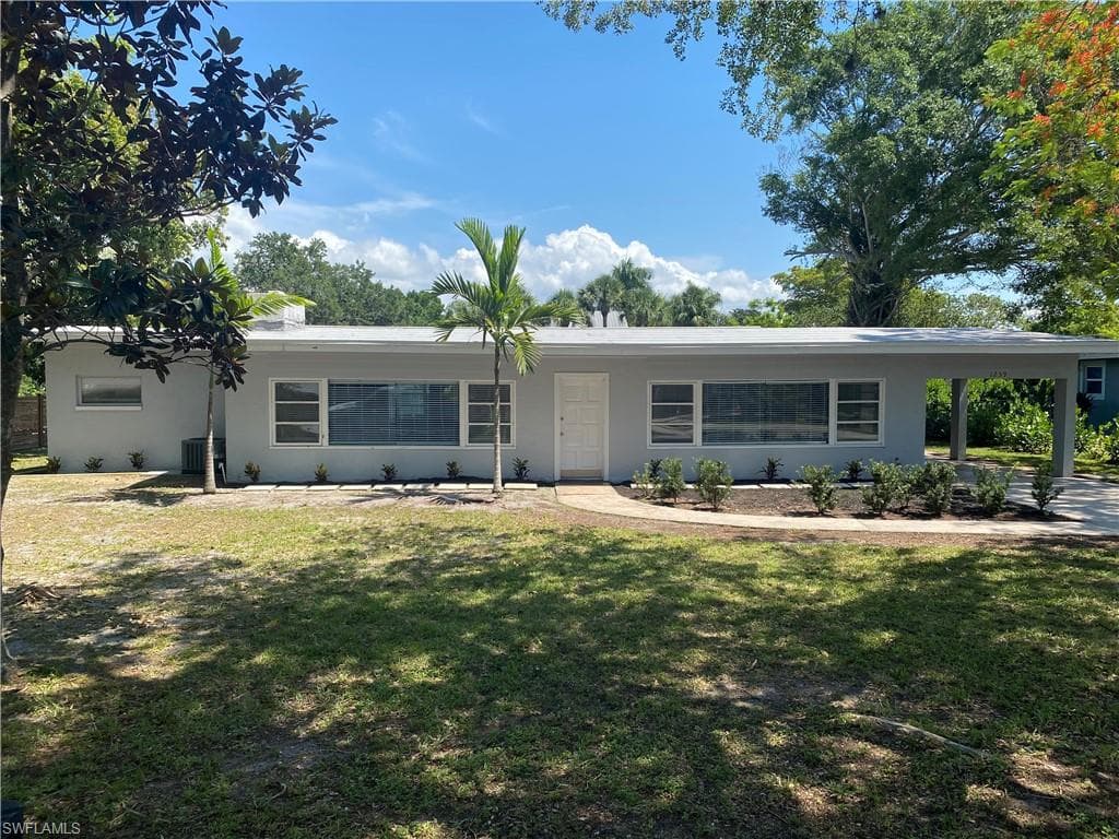 1259 Carlene AVE FORT MYERS, FL 33901