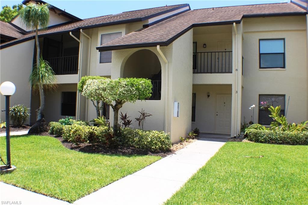 8382 Charter Club CIR 3 FORT MYERS, FL 33919
