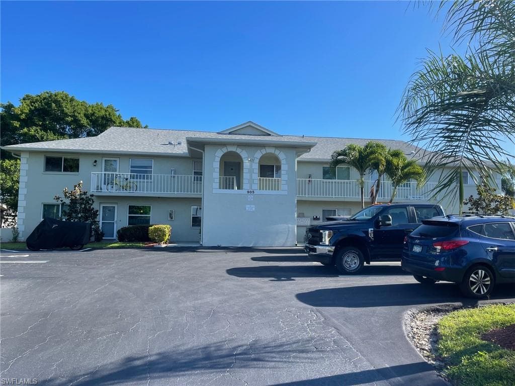 905 SW 48th TER 102 CAPE CORAL, FL 33914
