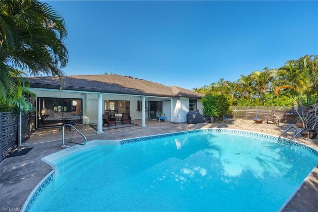 4521 Rosea CT NAPLES, FL 34104