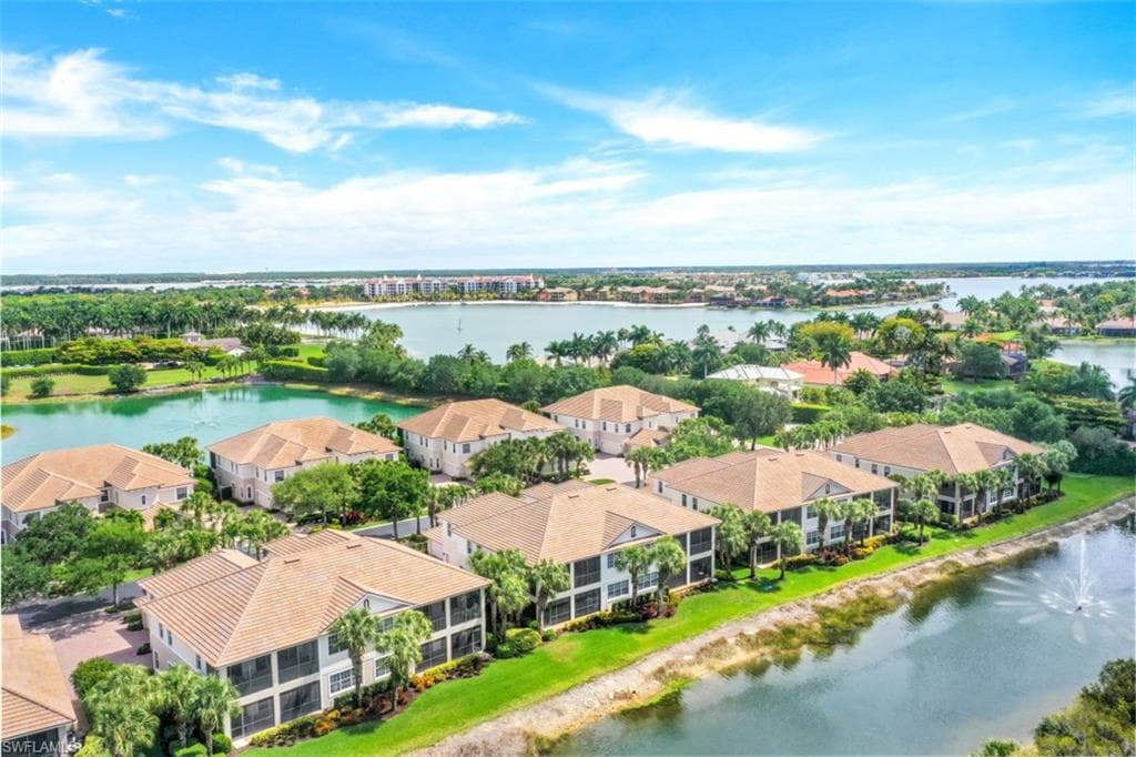 10080 Valiant CT 102 MIROMAR LAKES, FL 33913