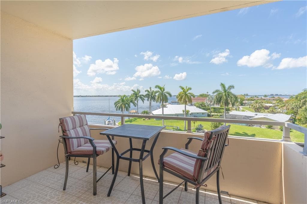 1766 Cape Coral E 403 CAPE CORAL, FL 33904
