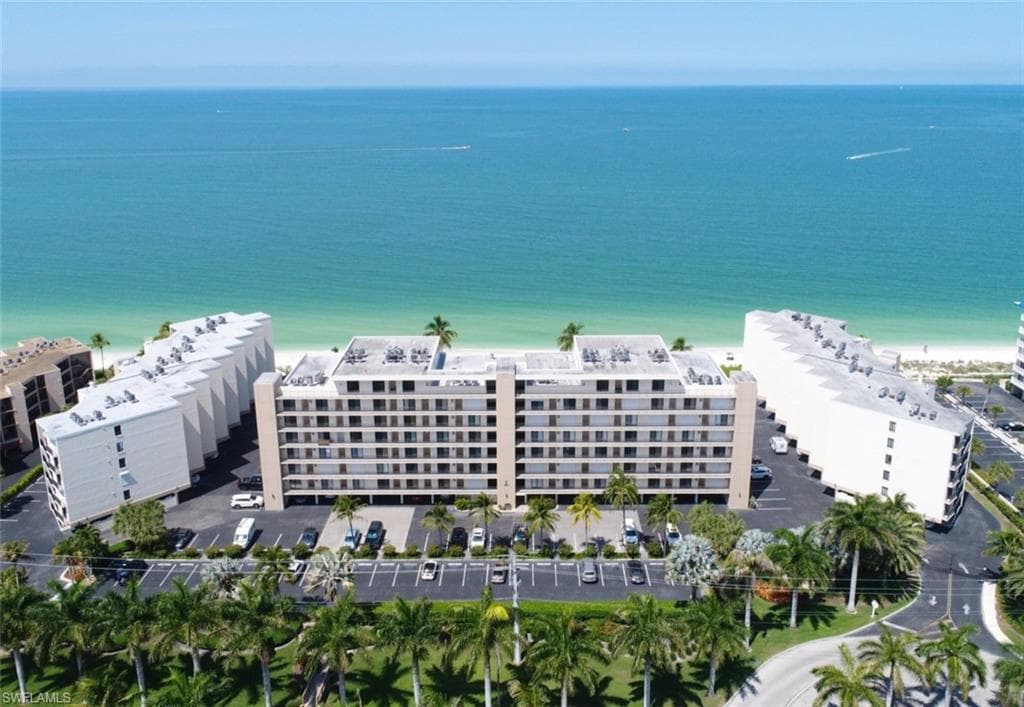 25820 Hickory BLVD 301 BONITA SPRINGS, FL 34134