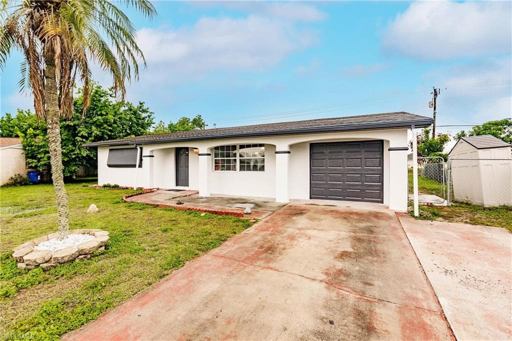 316 Inwood AVE S LEHIGH ACRES, FL 33936