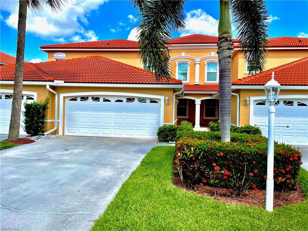 13950 Eagle Ridge Lakes DR 101 FORT MYERS, FL 33912