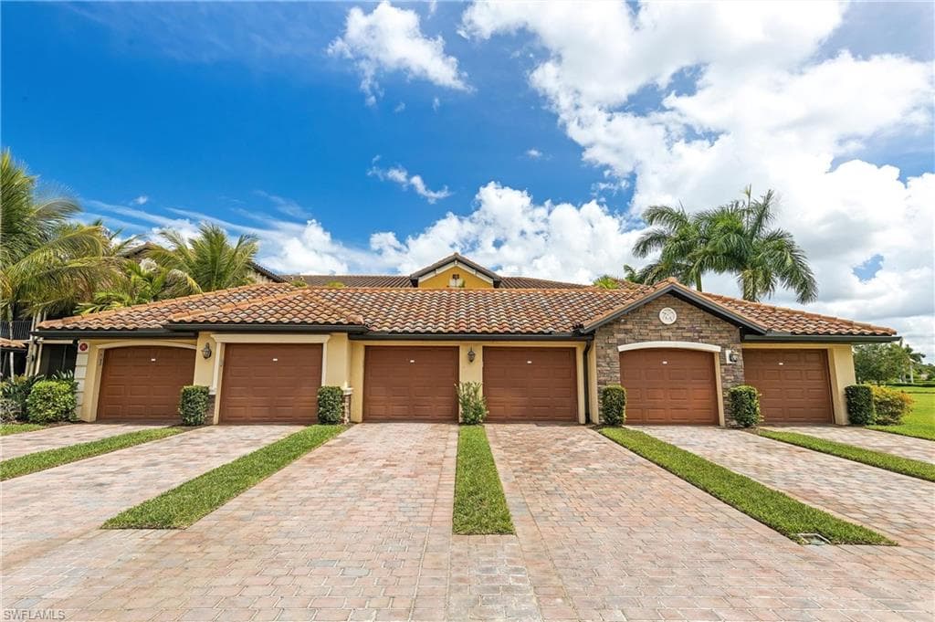9513 Avellino WAY 2025 NAPLES, FL 34113