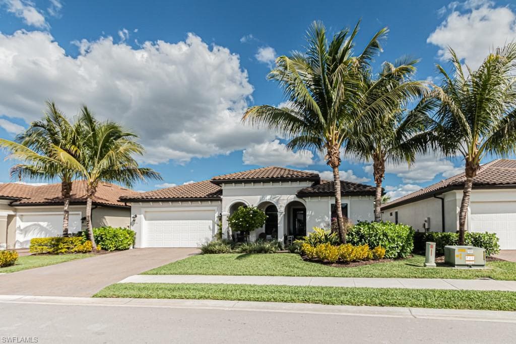 4551 Tamarind WAY NAPLES, FL 34119