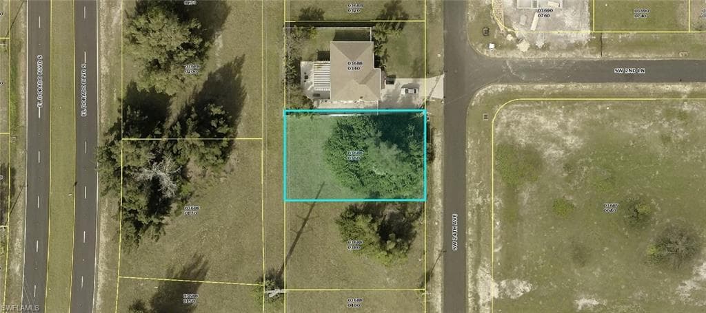 222 SW 24th AVE CAPE CORAL, FL 33991