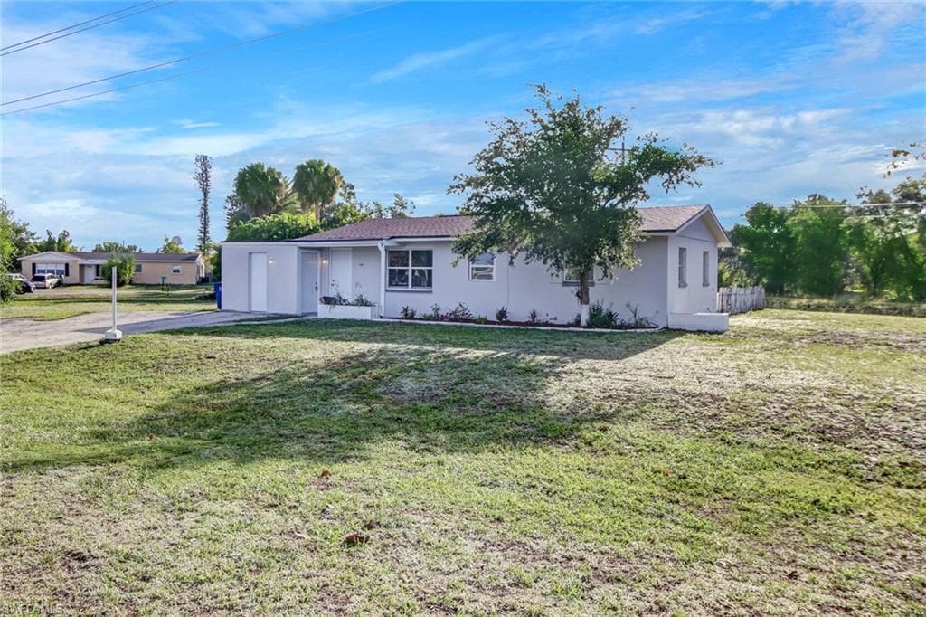 208 Alabama RD S LEHIGH ACRES, FL 33936