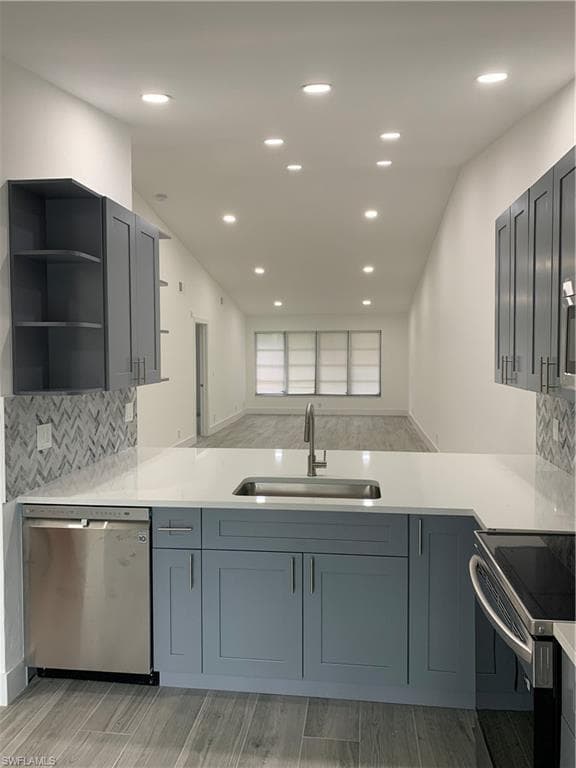 4090 Looking Glass LN 2 NAPLES, FL 34112