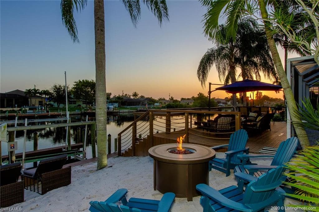 2614 SW 37th TER CAPE CORAL, FL 33914