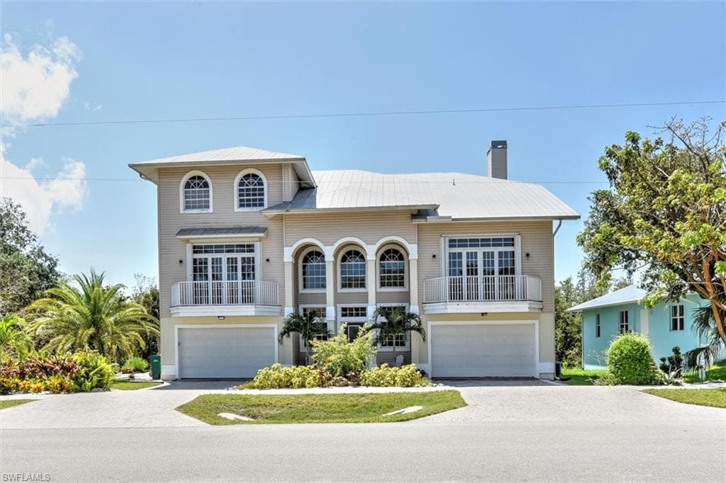 1927 Sheffield AVE MARCO ISLAND, FL 34145