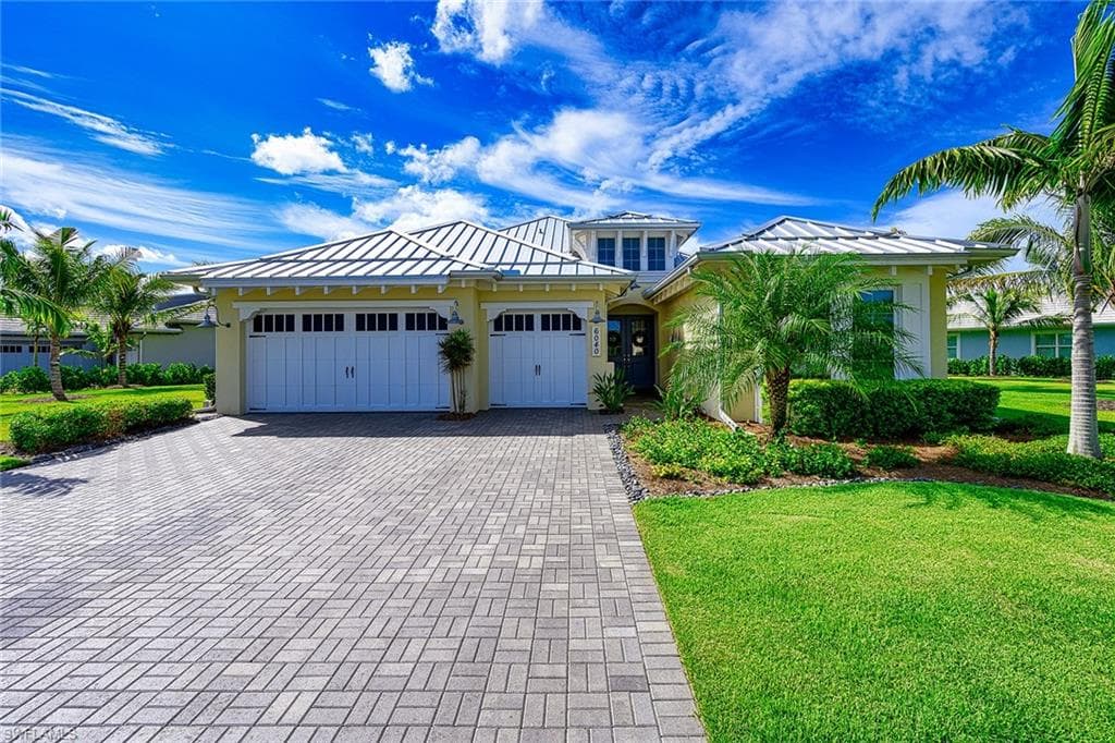 6040 Lucaya WAY NAPLES, FL 34113