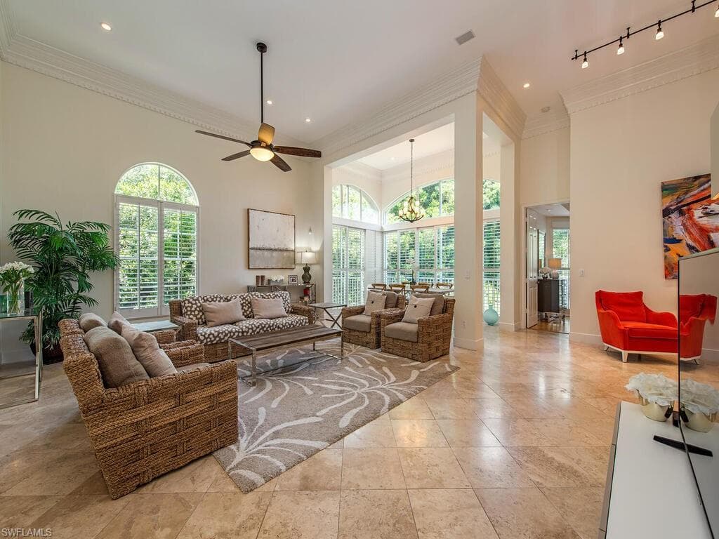 1560 Clermont DR D-201 NAPLES, FL 34109