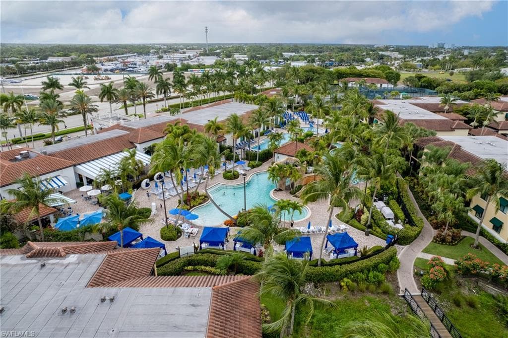 1015 Sandpiper ST D-202 NAPLES, FL 34102