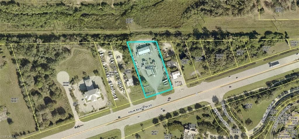11480/484 Palm Beach BLVD FORT MYERS, FL 33905