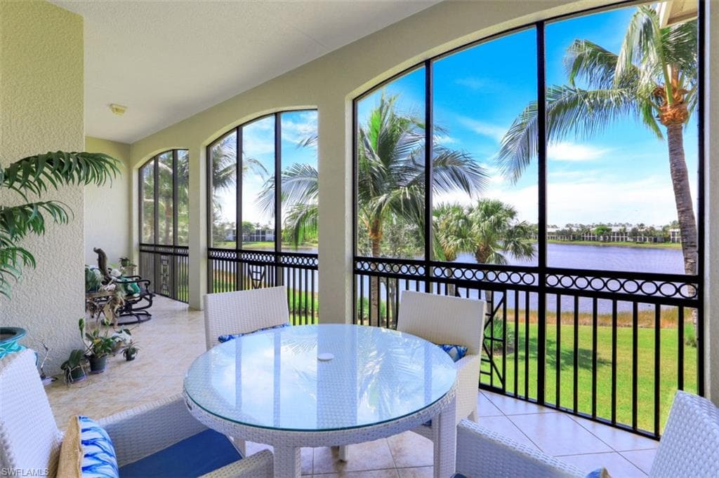 9231 Tesoro LN 203 NAPLES, FL 34114