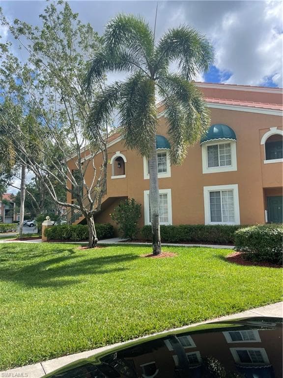 1270 Wildwood Lakes BLVD 207 NAPLES, FL 34104
