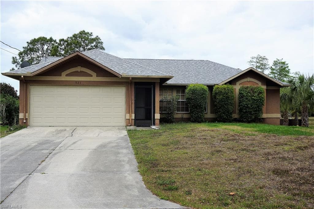 921 13th ST SW NAPLES, FL 34117