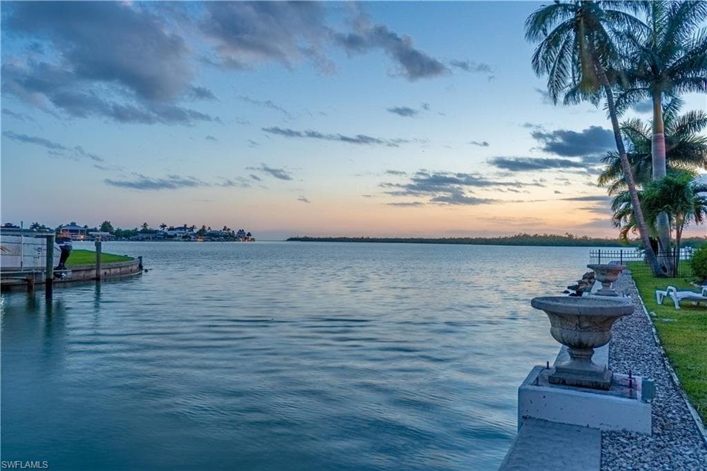 408 Antigua ST NAPLES, FL 34113