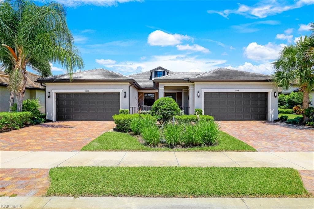 7650 Jacaranda LN NAPLES, FL 34114