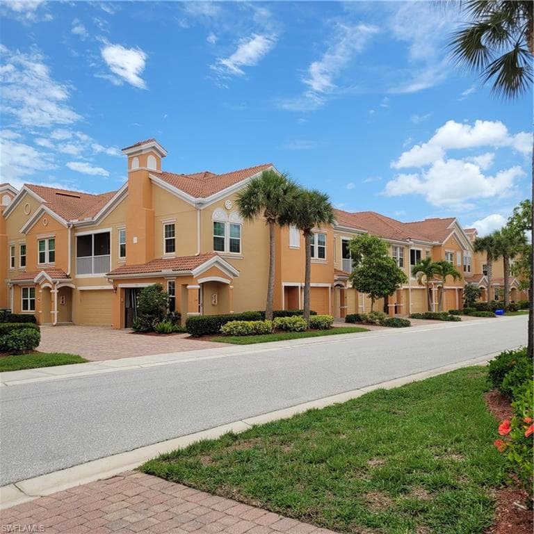 1812 Concordia Lake CIR 1903 CAPE CORAL, FL 33909