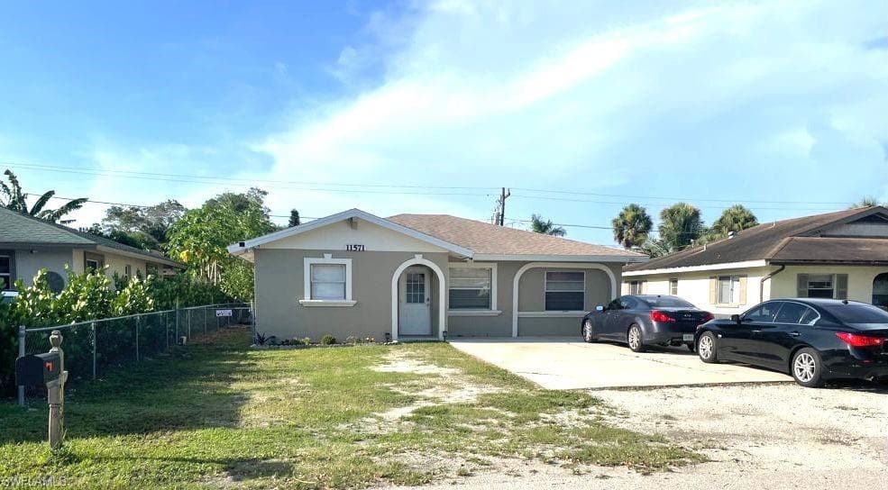 11571 Pawley AVE BONITA SPRINGS, FL 34135