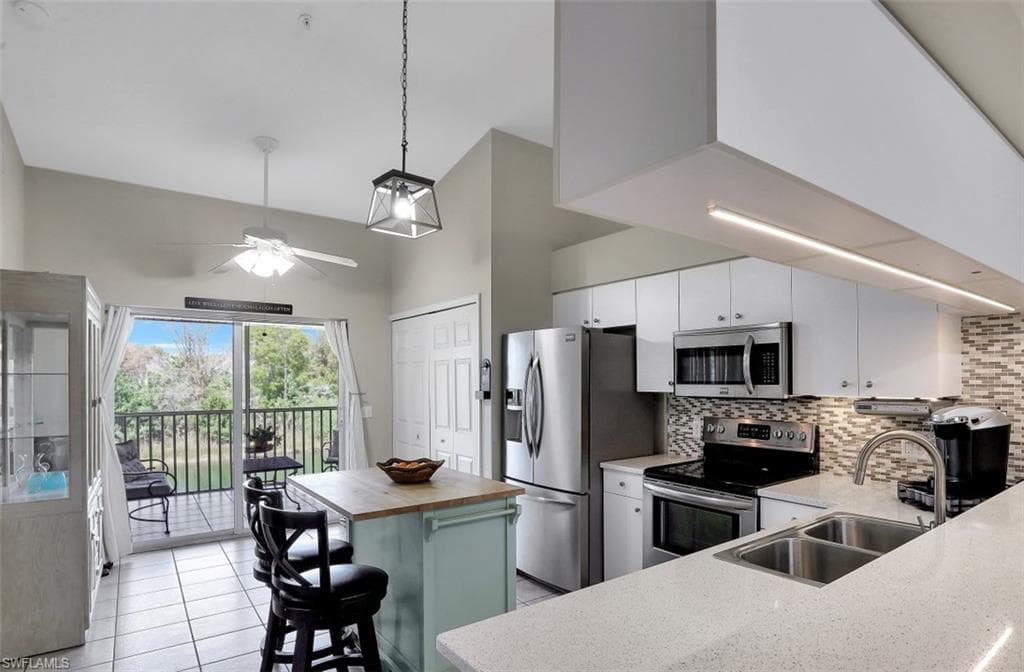 4975 Sandra Bay DR 7-203 NAPLES, FL 34109