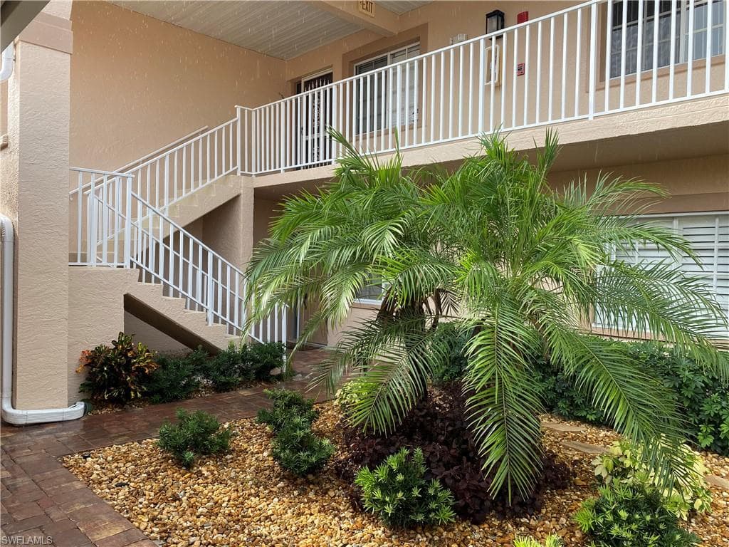 9022 Michael CIR 2-201