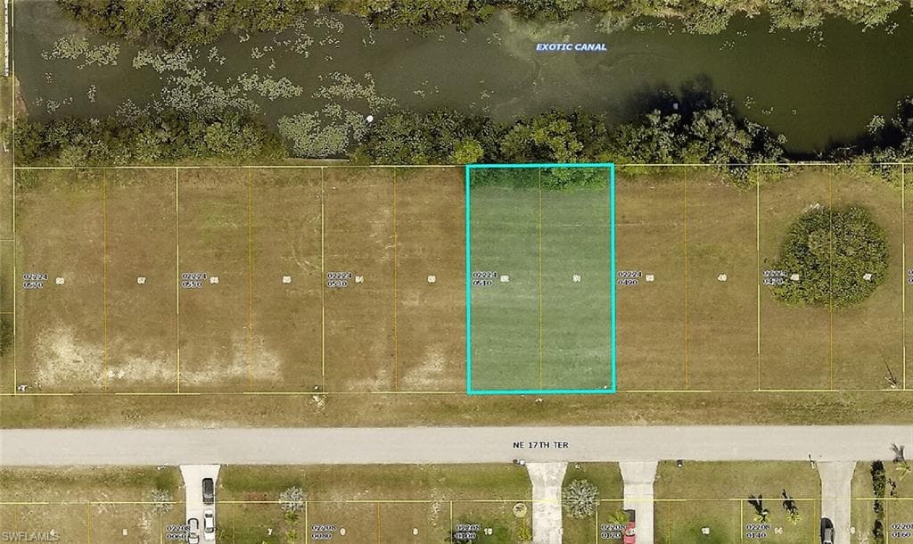 1703 NE 17th TER CAPE CORAL, FL 33909