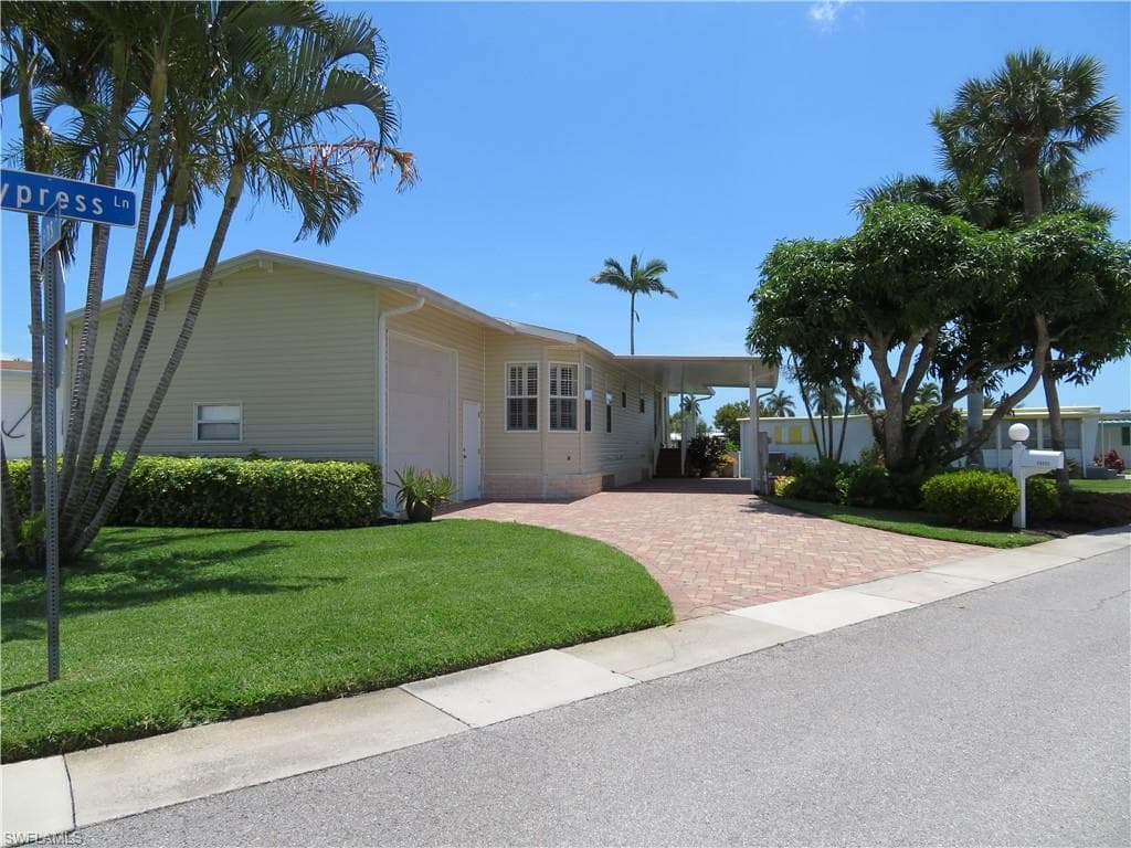 11271 Cypress LN FORT MYERS BEACH, FL 33931
