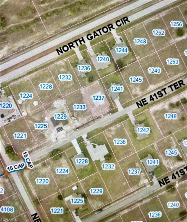 1221 NE 41st TER CAPE CORAL, FL 33909