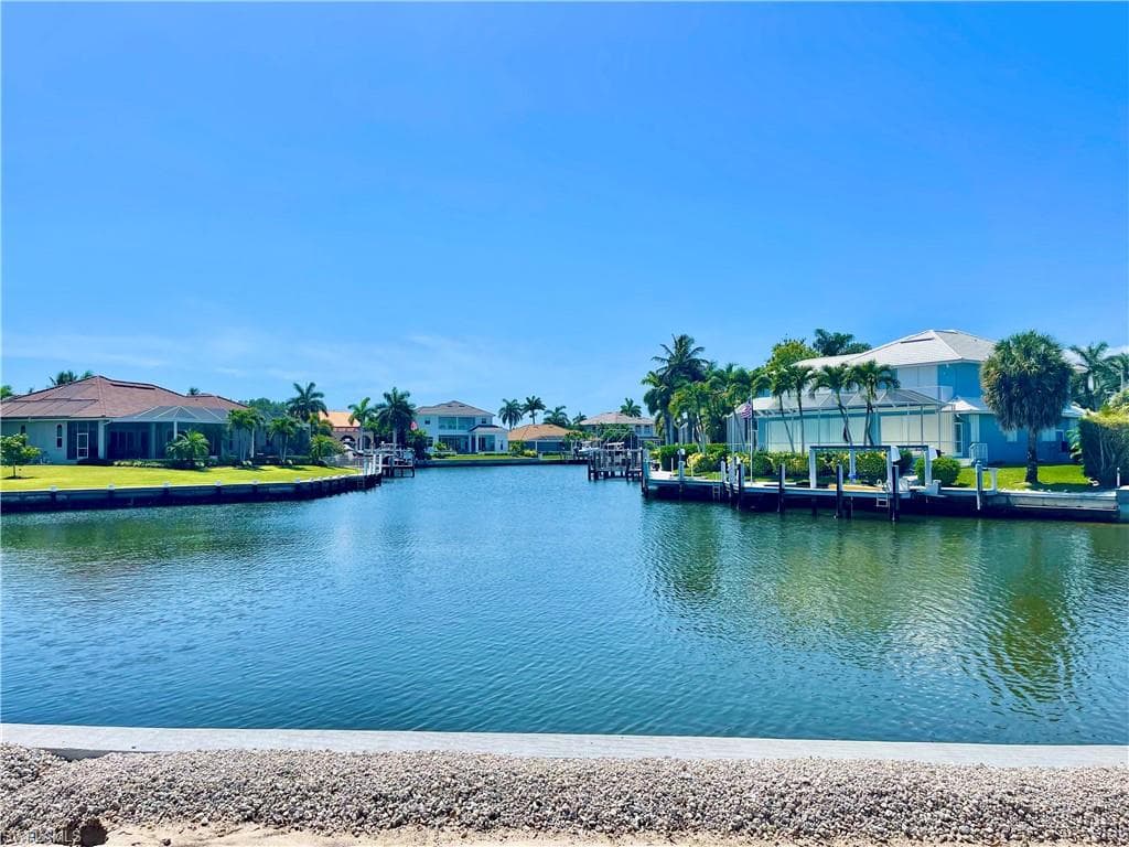 1858 Apataki CT MARCO ISLAND, FL 34145