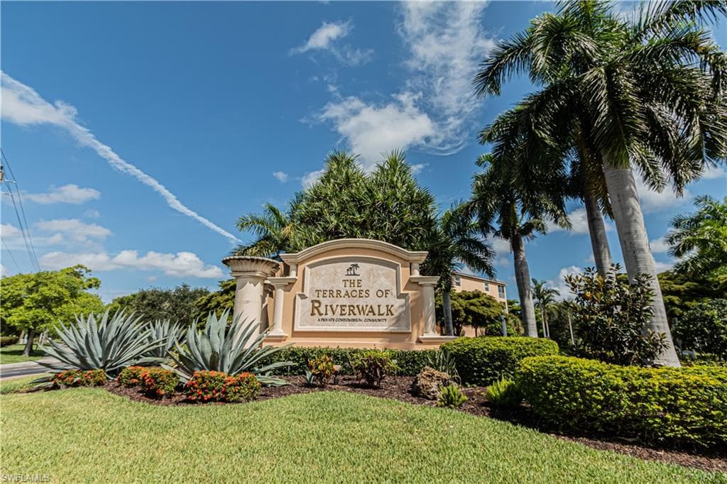 8331 Whiskey Preserve CIR 415 FORT MYERS, FL 33919