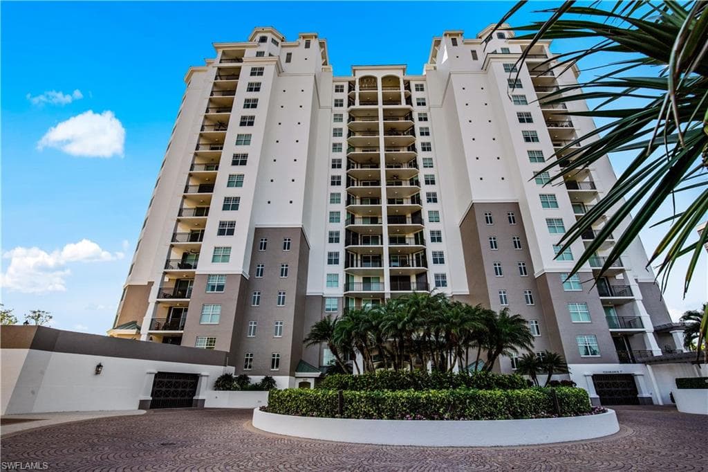 445 Cove Tower DR 1001 NAPLES, FL 34110