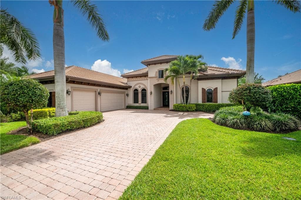 7452 Byrons WAY NAPLES, FL 34113