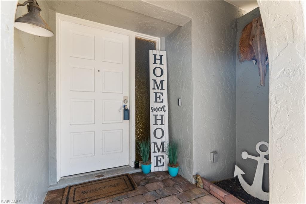 107 SE 46th TER CAPE CORAL, FL 33904