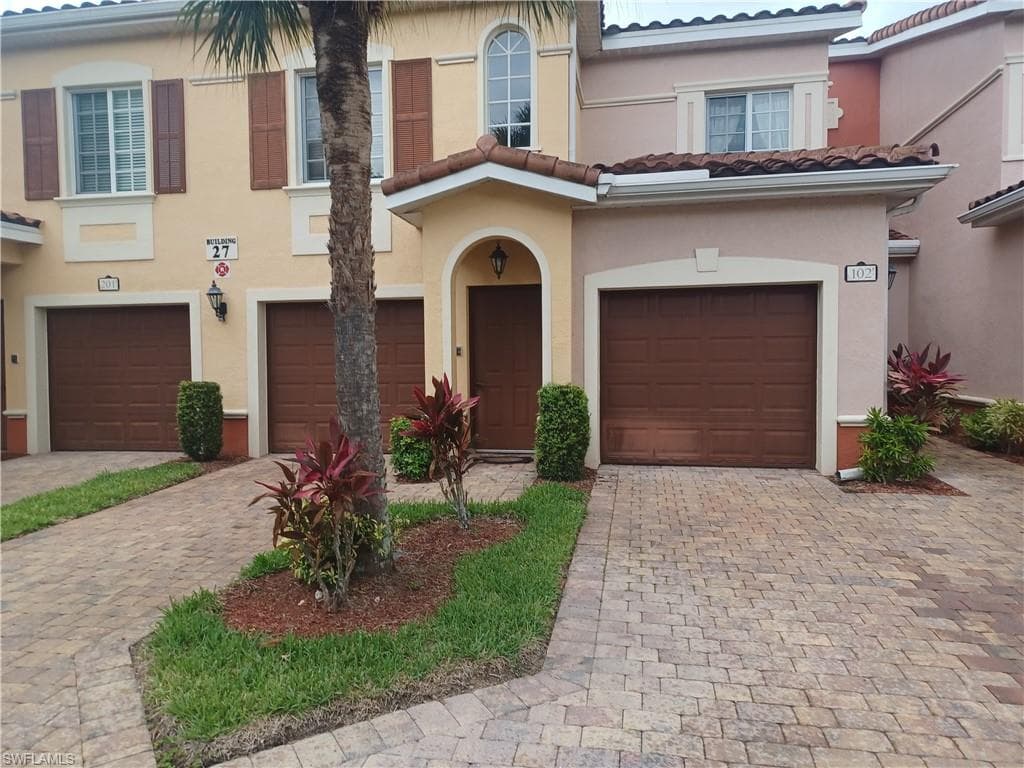 20272 Royal Villagio CT 102 ESTERO, FL 33928